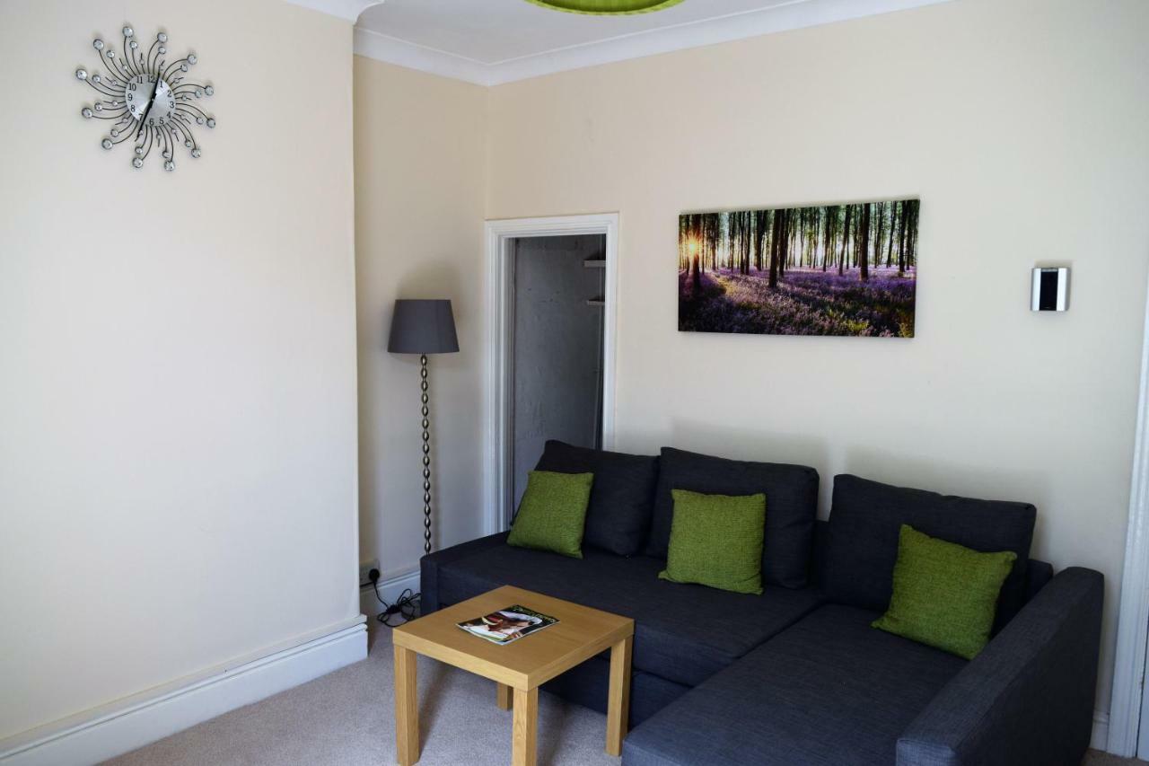 Kavig House Apartment Линкълн Екстериор снимка